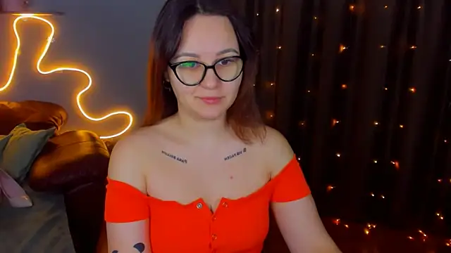 EsterLogan online show from January 15, 2025, 5:40 am