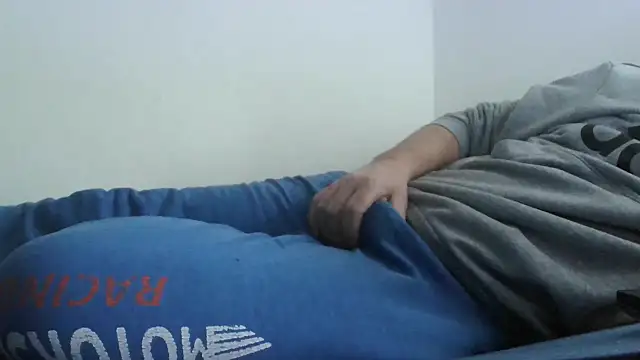 ScalicHat69 online show from December 16, 2025, 7:57 am