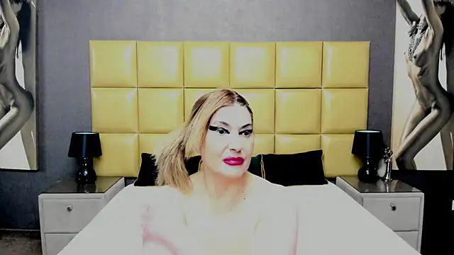 KiraLeila online show from February 10, 2025, 6:24 pm