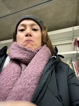 angelitasexy81 online show from March 20, 2025, 3:36 pm