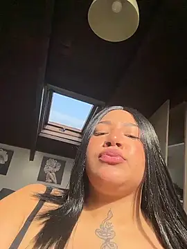 IamSashaLuv online show from March 3, 2026, 12:55 pm