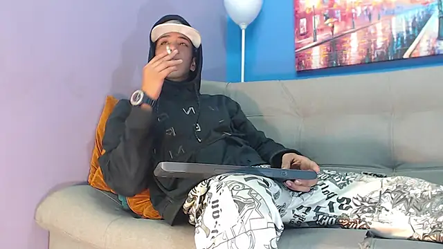 Robert Kingg online show from December 17, 2024, 3:17 am