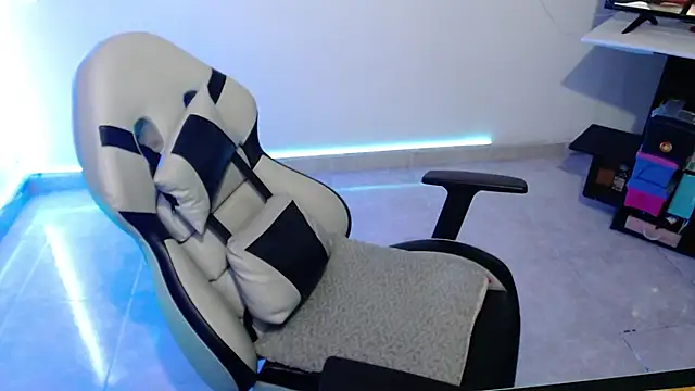 Snapshot of sebastian_horny chatting on September 10, 2025, 10:48 am sebastian horny online show from September 10, 2025, 10:48 am