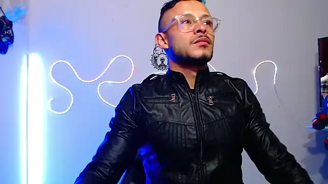 Snapshot of sebastian_horny chatting on October 11, 2025, 8:13 am sebastian horny online show from October 11, 2025, 8:13 am