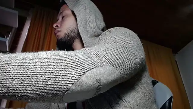 sebastian horny online show from June 4, 2026, 11:49 am