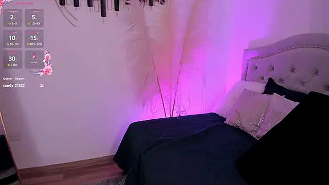 Snapshot of LaraBaker chatting on March 11, 2025, 3:12 pm LaraBaker online show from March 11, 2025, 3:12 pm