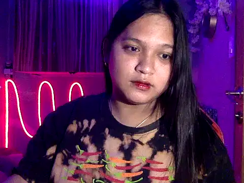 EmpressYna online show from September 24, 2025, 6:11 pm