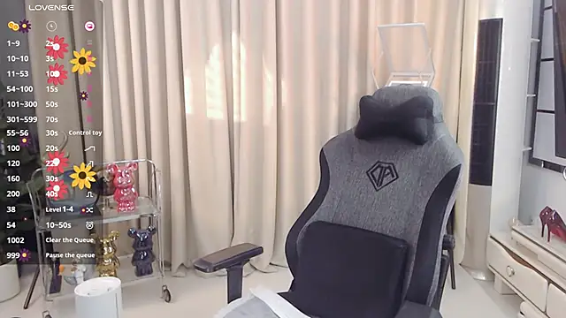 Judy0523 online show from January 16, 2025, 2:09 am