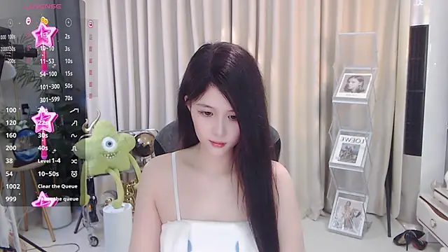 Judy0523 online show from February 27, 2025, 3:36 am