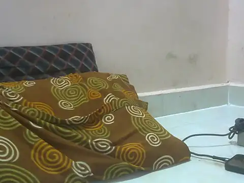 desi llund online show from May 10, 2026, 1:33 am