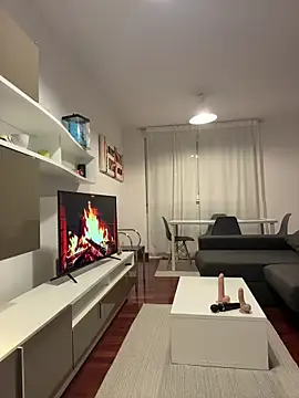 Snapshot of redheaddoll22 chatting on November 27, 2025, 8:05 am redheaddoll22 online show from November 27, 2025, 8:05 am