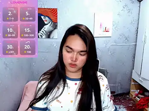 Snapshot of MoaningKylie chatting on October 6, 2025, 3:48 am MoaningKylie online show from October 6, 2025, 3:48 am