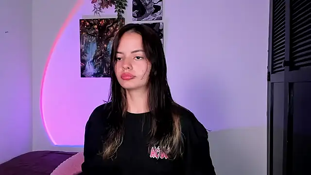 Abby Saenz01 online show from April 5, 2026, 4:04 pm