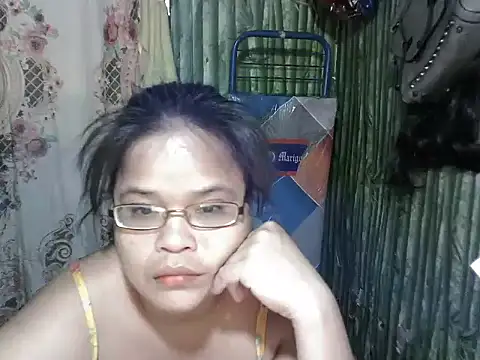 abiemayhottiey online show from September 9, 2025, 9:36 pm