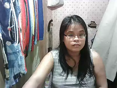 abiemayhottiey online show from October 26, 2025, 5:35 am