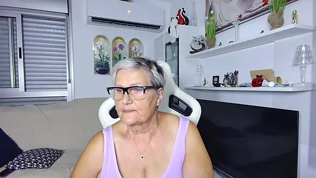 Selenna57 online show from July 12, 2026, 4:42 pm