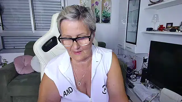 Selenna57 online show from July 28, 2026, 6:20 pm