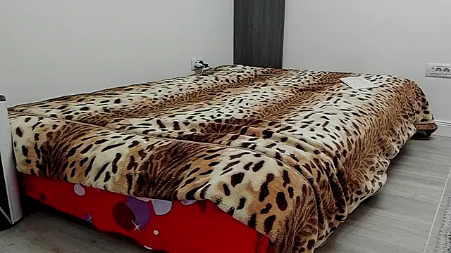 Snapshot of sexxymuscles4u chatting on February 23, 2025, 12:37 pm sexxymuscles4u online show from February 23, 2025, 12:37 pm