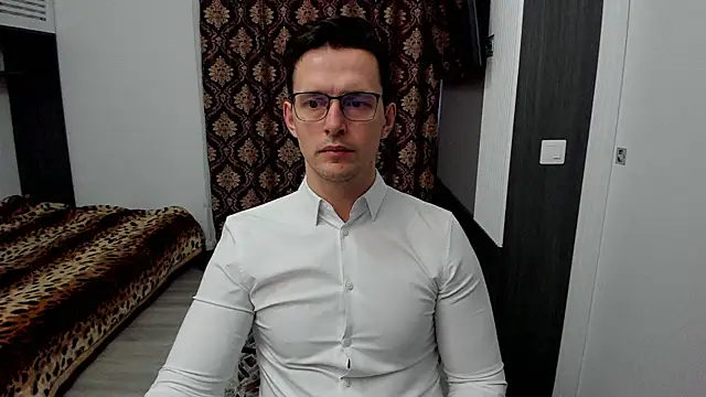 Snapshot of sexxymuscles4u chatting on March 13, 2025, 8:26 am sexxymuscles4u online show from March 13, 2025, 8:26 am