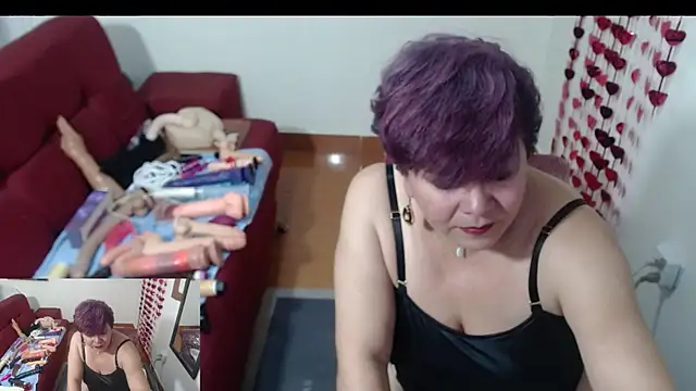 Snapshot of angelitolove727 chatting on September 16, 2025, 9:27 pm angelitolove727 online show from September 16, 2025, 9:27 pm