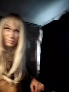 lilianashemale online show from October 23, 2025, 1:32 pm