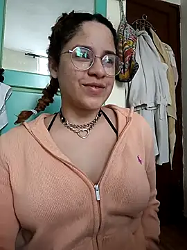 EmmaMelissa0521 online show from September 21, 2025, 7:26 pm