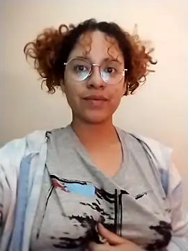 EmmaMelissa0521 online show from November 3, 2025, 12:24 am