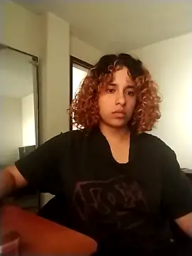 EmmaMelissa0521 online show from February 25, 2026, 9:13 pm