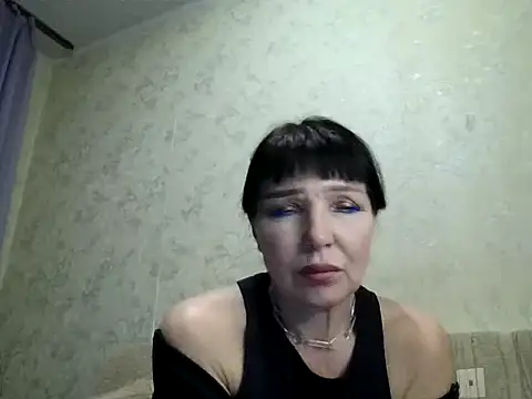 Snapshot of JeaneDavis chatting on April 19, 2026, 6:43 pm JeaneDavis online show from April 19, 2026, 6:43 pm