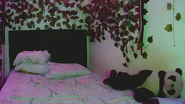 caribbeanlover1 online show from January 4, 2025, 1:31 am