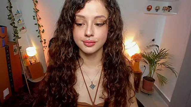 Snapshot of Cassandra_Caiin chatting on June 5, 2026, 9:09 pm Cassandra Caiin online show from June 5, 2026, 9:09 pm