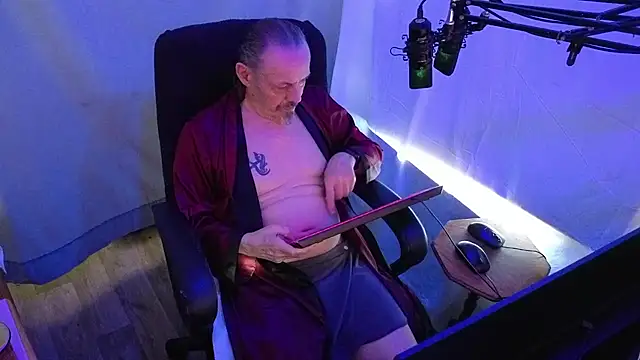 Richy  Rich  online show from May 26, 2026, 11:34 pm