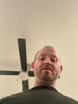 smokeymt420 online show from July 14, 2026, 3:11 am