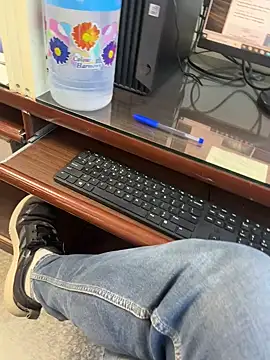 bigshow112 online show from December 5, 2024, 6:32 am