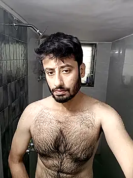 Snapshot of SimplyKarthik09 chatting on November 6, 2025, 4:35 am SimplyKarthik09 online show from November 6, 2025, 4:35 am