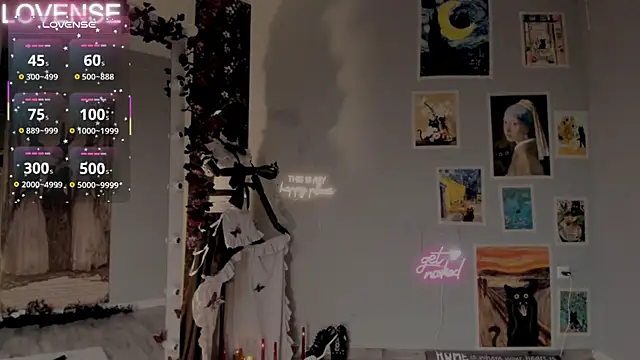 Careful i bite online show from October 19, 2025, 5:19 am