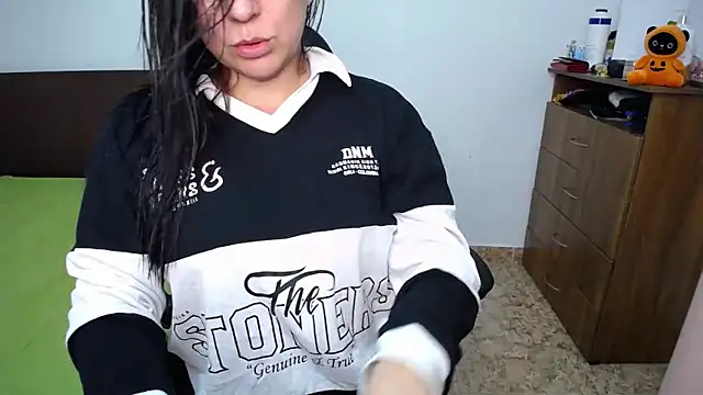 alexa milsf online show from October 27, 2025, 3:54 am