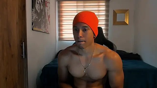 Liam V online show from December 15, 2024, 2:05 pm