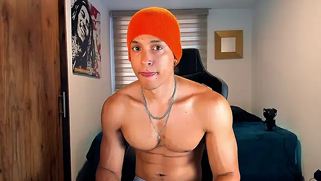 Liam V online show from January 30, 2025, 1:42 pm