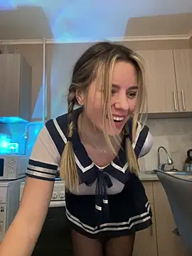 Snapshot of NastyushaaLove chatting on February 9, 2025, 10:21 pm NastyushaaLove online show from February 9, 2025, 10:21 pm