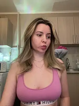 Snapshot of NastyushaaLove chatting on February 18, 2025, 5:42 pm NastyushaaLove online show from February 18, 2025, 5:42 pm