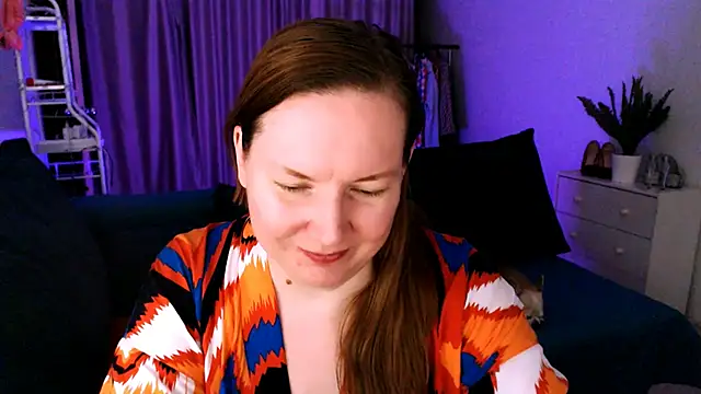 Snapshot of GoddessLara chatting on January 30, 2025, 12:50 am GoddessLara online show from January 30, 2025, 12:50 am