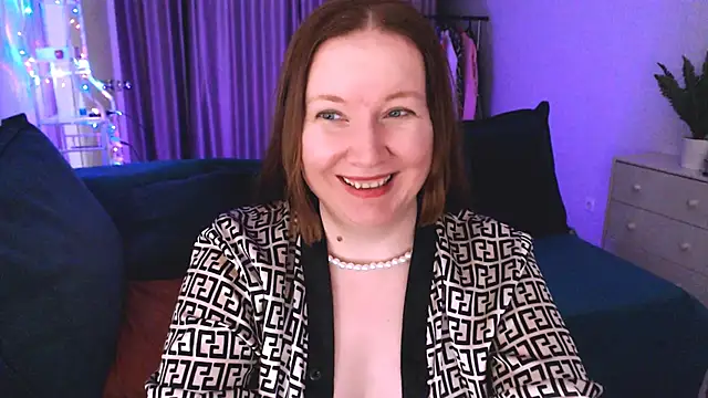 Snapshot of GoddessLara chatting on February 21, 2025, 5:13 am GoddessLara online show from February 21, 2025, 5:13 am