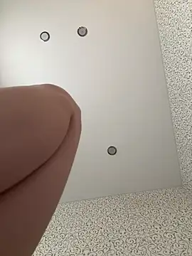 Lisaaan online show from February 2, 2025, 12:02 pm