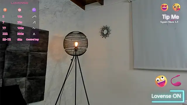 Snapshot of SusanRodriguez_ chatting on December 14, 2024, 12:01 am SusanRodriguez online show from December 14, 2024, 12:01 am