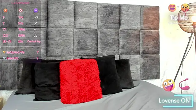 Snapshot of SusanRodriguez_ chatting on January 7, 2025, 8:31 pm SusanRodriguez online show from January 7, 2025, 8:31 pm