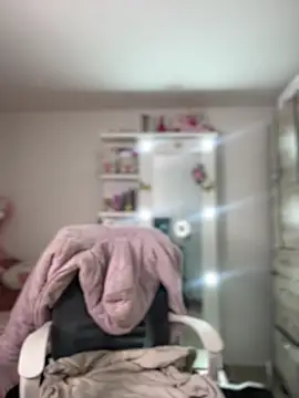 Emmily 19 online show from February 25, 2025, 11:33 pm