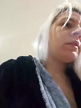 ScarletCallings420 online show from December 7, 2024, 4:58 pm