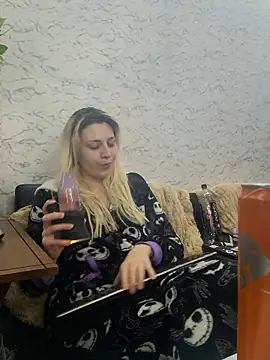 ScarletCallings420 online show from January 17, 2026, 2:05 am