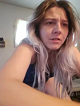 Snapshot of ScarletCallings420 chatting on July 17, 2026, 6:57 pm ScarletCallings420 online show from July 17, 2026, 6:57 pm